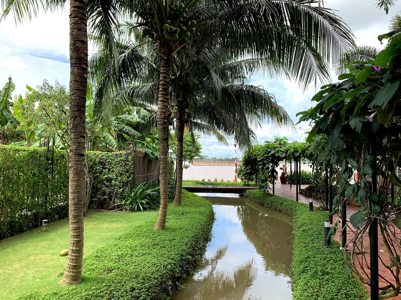 The Island Lodge Thoi Son