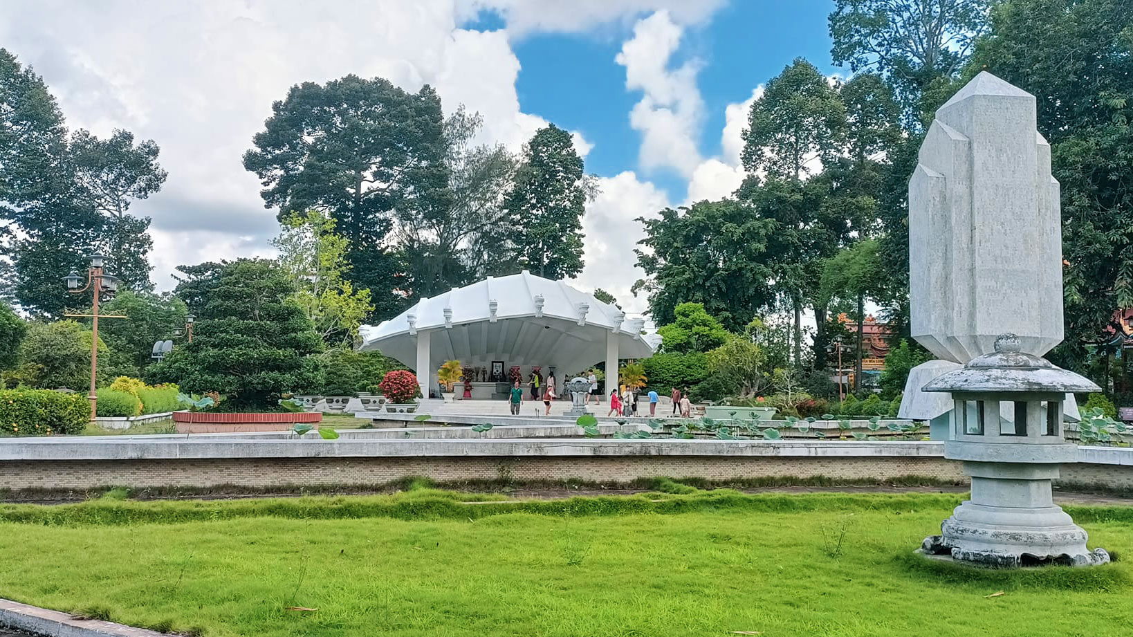 Cao Lanh city tour 